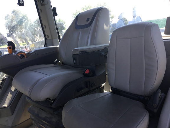 2023 John Deere 8R310