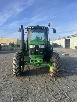 2017 John Deere 6120M