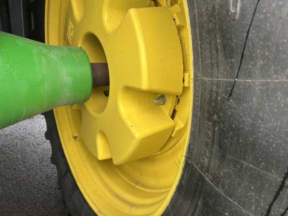 2023 John Deere 8R250