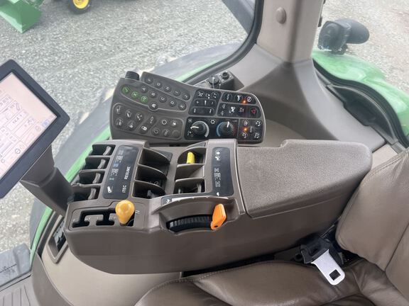 2012 John Deere 8285R