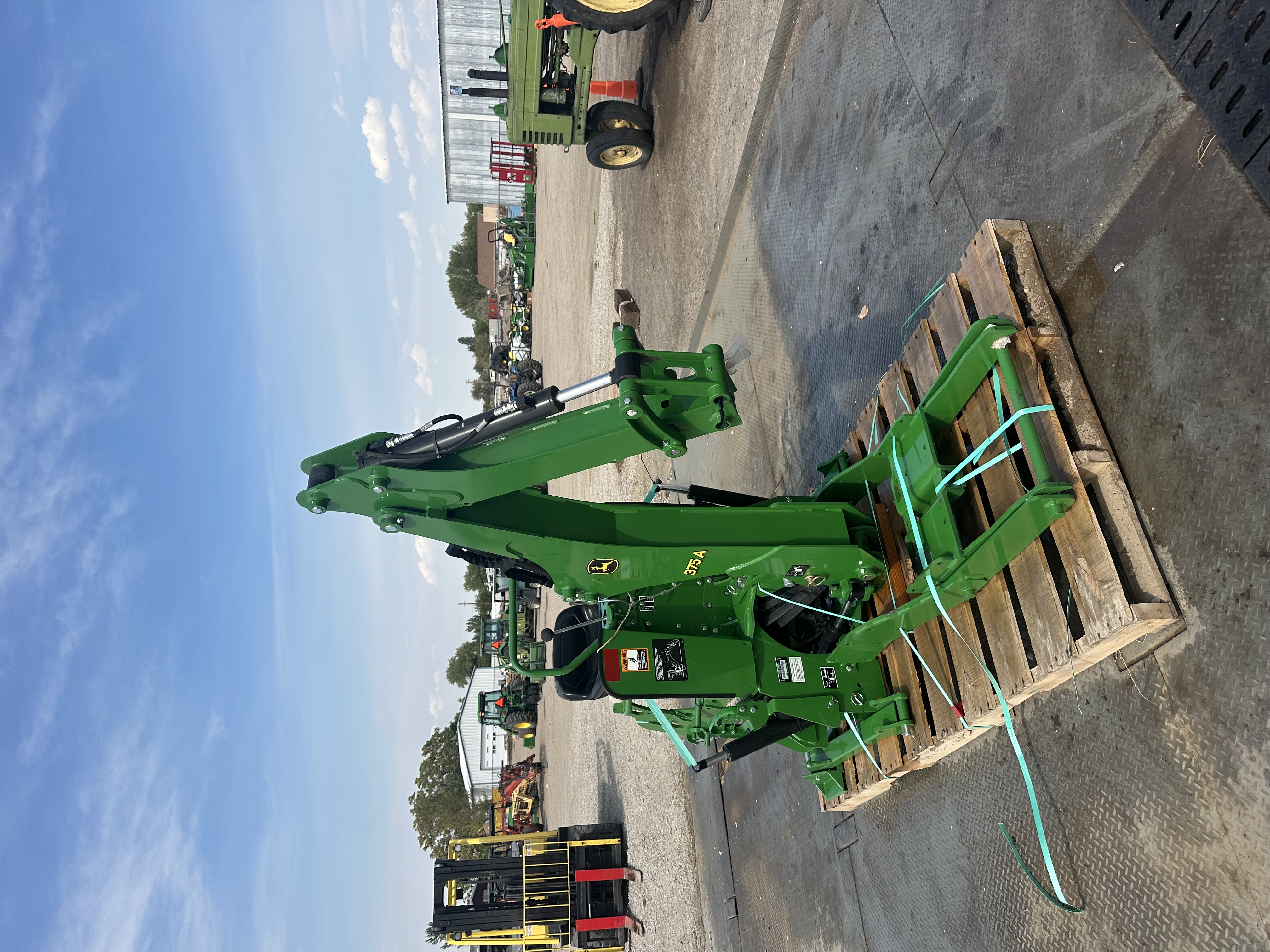 2024 John Deere 375A