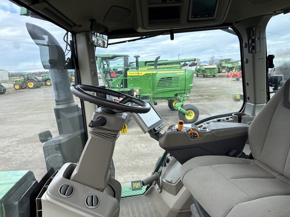 2023 John Deere 8R280