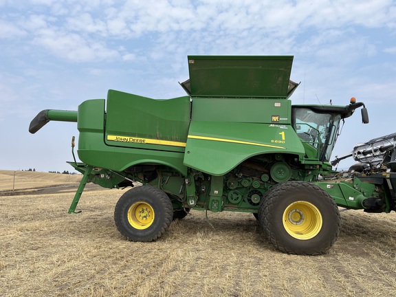 2015 John Deere S690