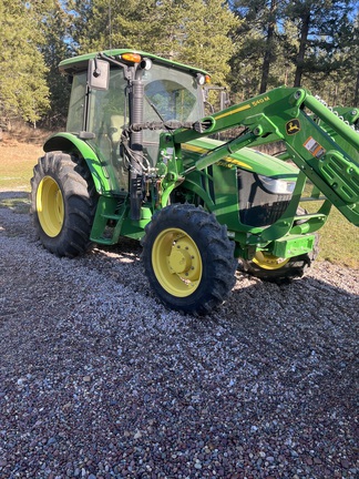 2016 John Deere 5085M