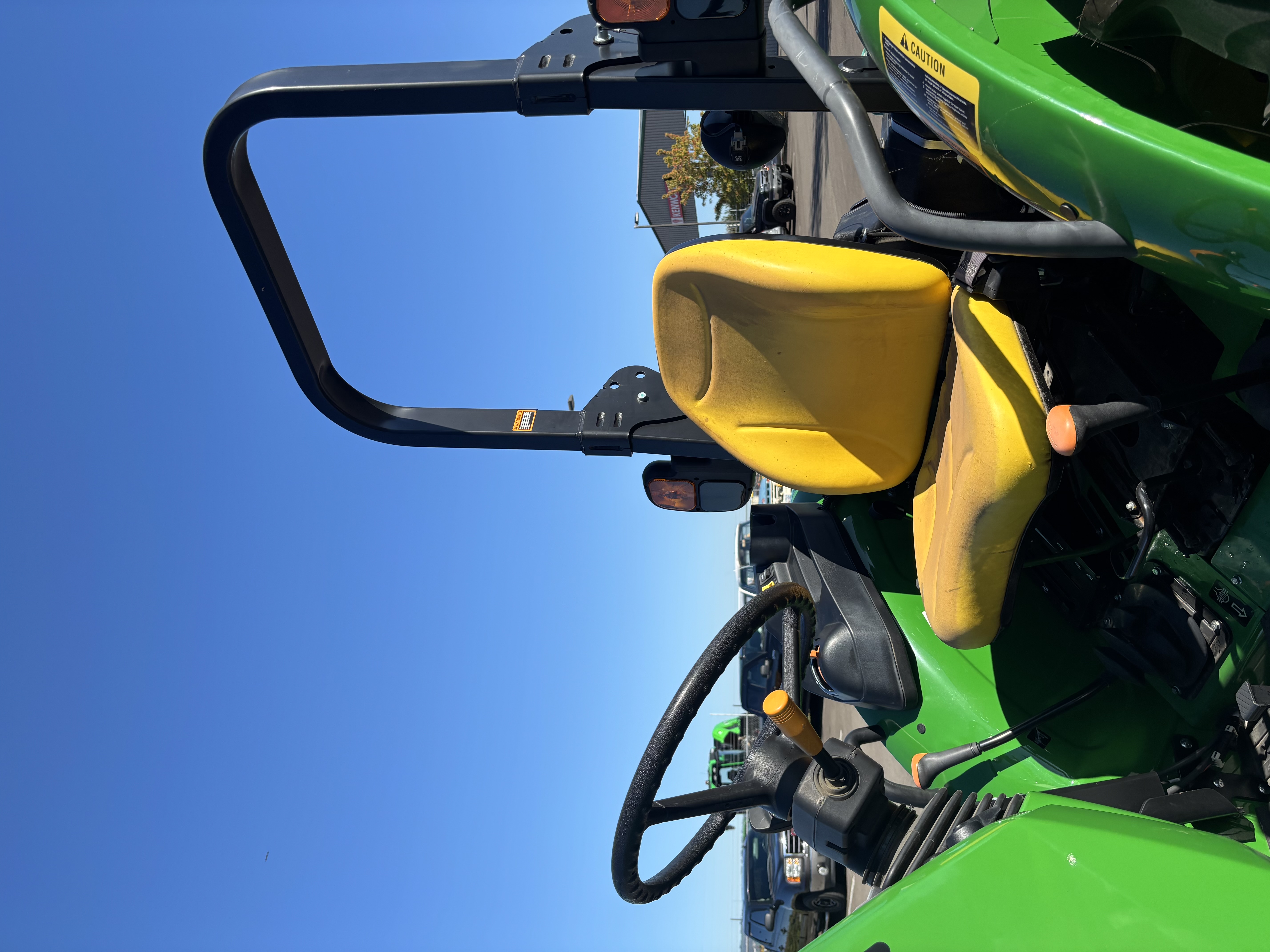 2023 John Deere 5075E