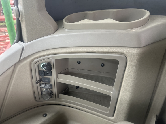 2025 John Deere W260R