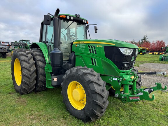 2019 John Deere 6145M