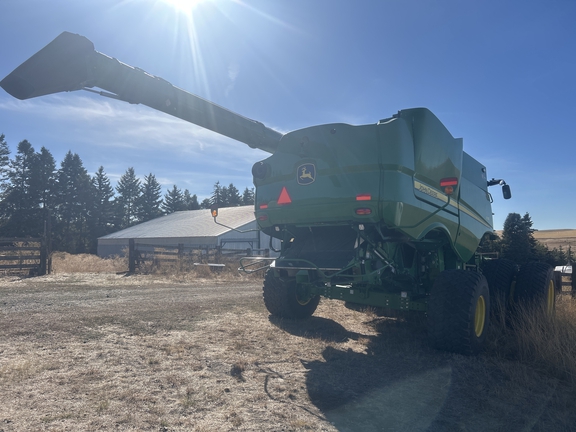 2024 John Deere S780