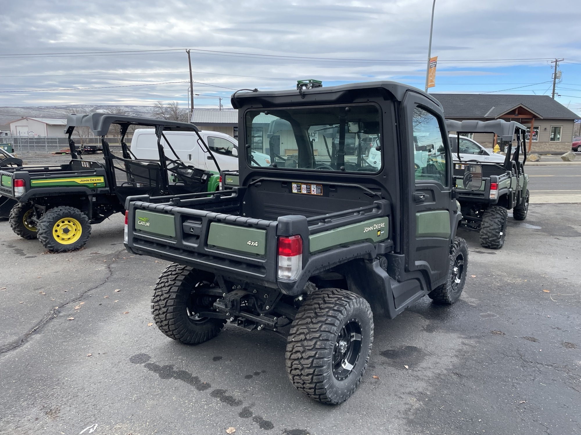 2024 John Deere 865R