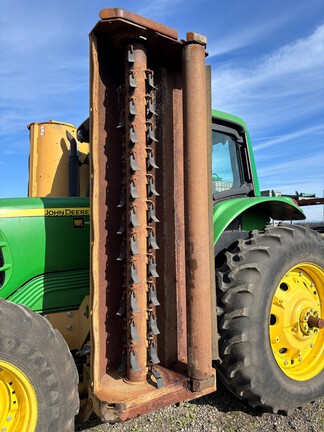 2011 John Deere 7330