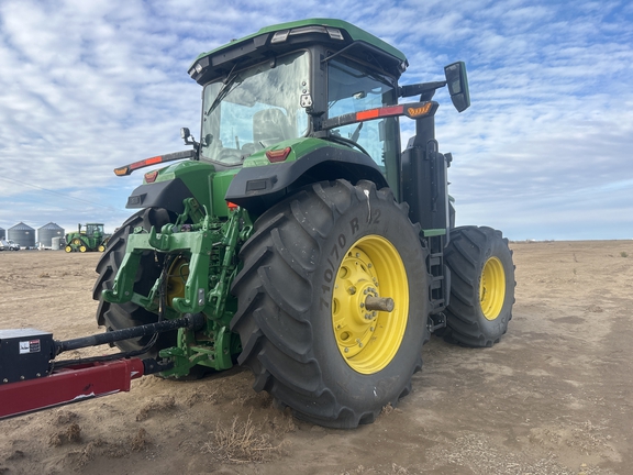 2025 John Deere 7R270