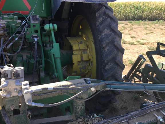 2017 John Deere 8295R