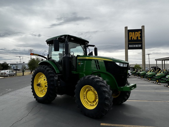 2018 John Deere 7230R
