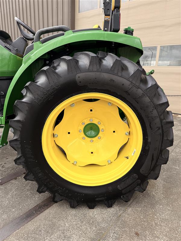 2023 John Deere 4066M