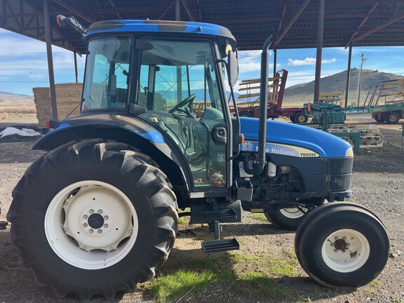 2010 New Holland TD5050