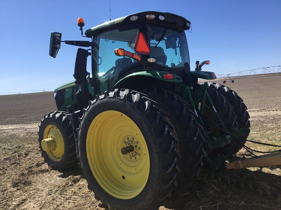 2025 John Deere 6R250