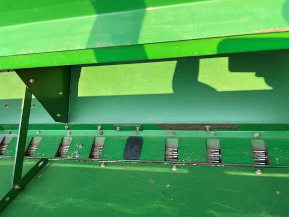 2009 Frontier BD1113