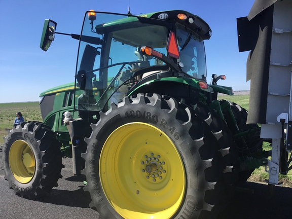 2025 John Deere 6R250