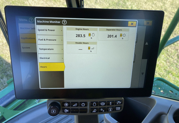 2025 John Deere S7 900