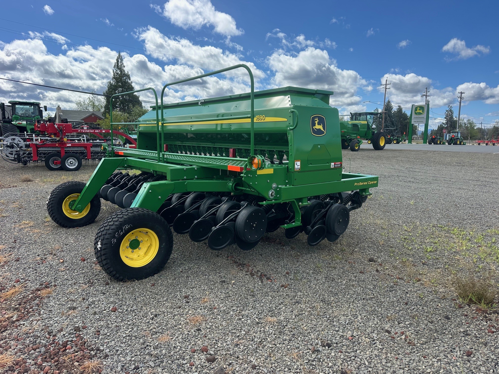 2022 John Deere 1590