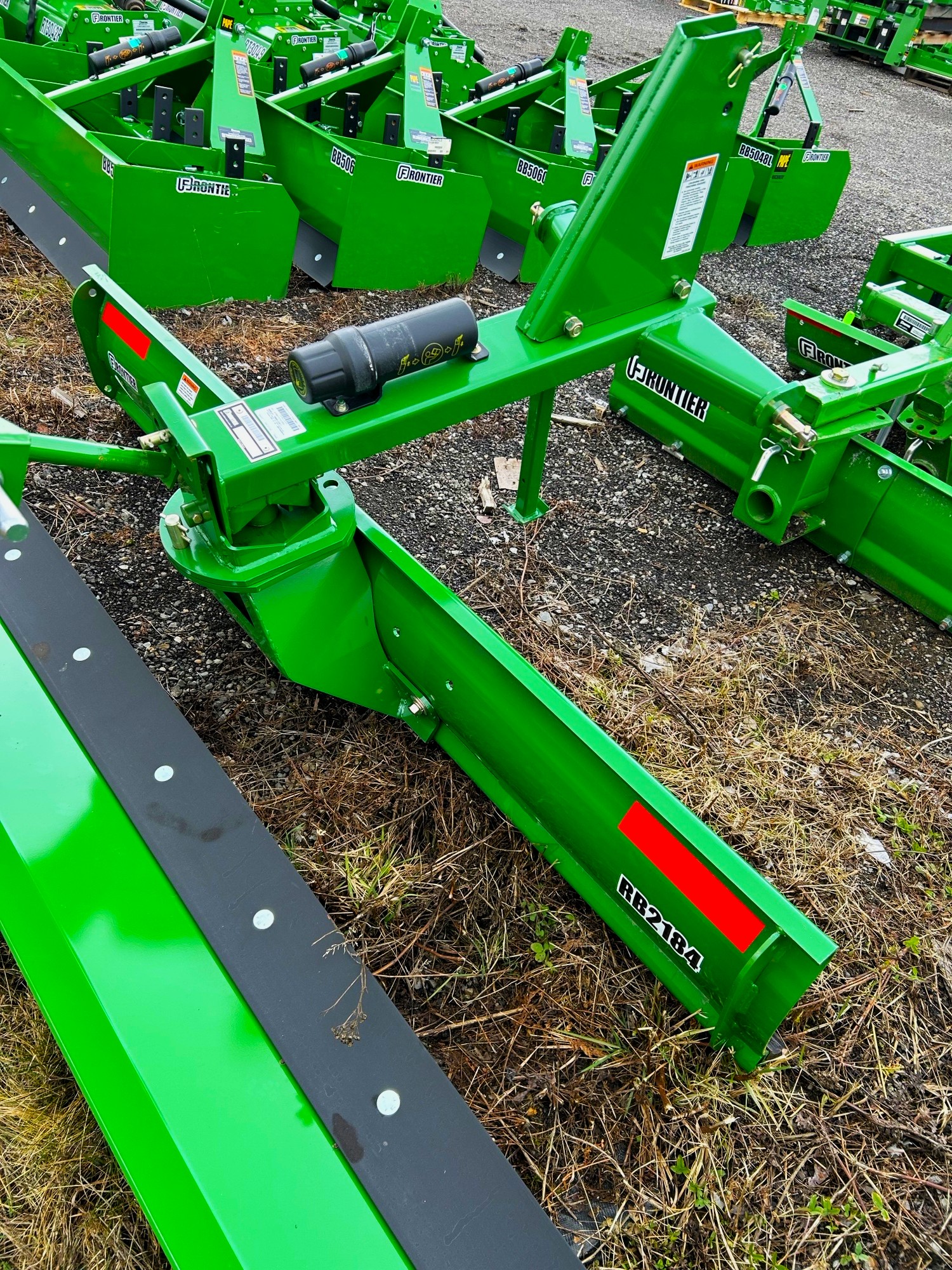 2024 Frontier RB2184