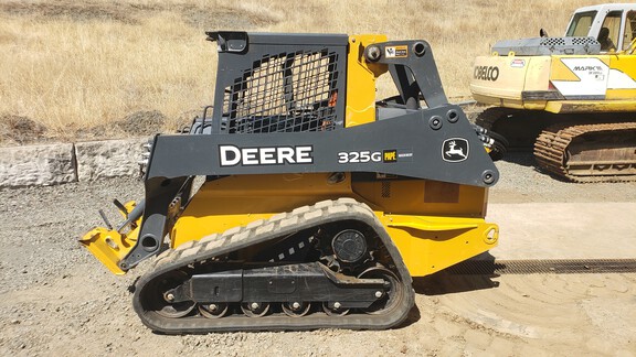 2018 John Deere 325G