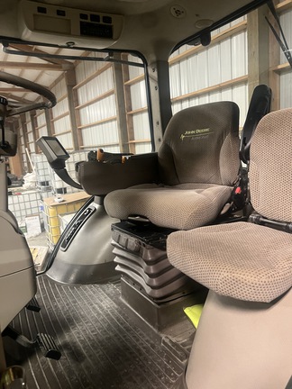 2012 John Deere 7260R