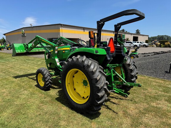 2019 John Deere 4044M