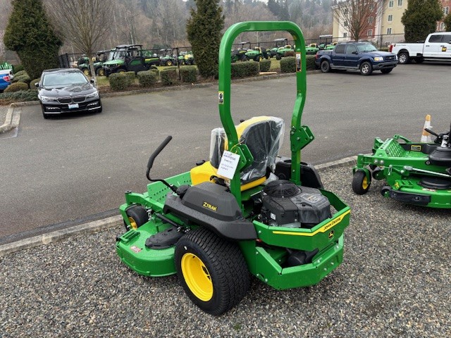 2023 John Deere Z735E