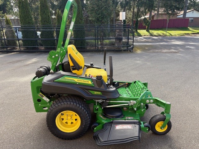 2023 John Deere Z915E