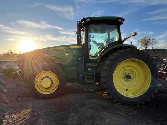 2020 John Deere 8320R