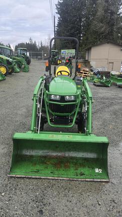 2017 John Deere 2038R
