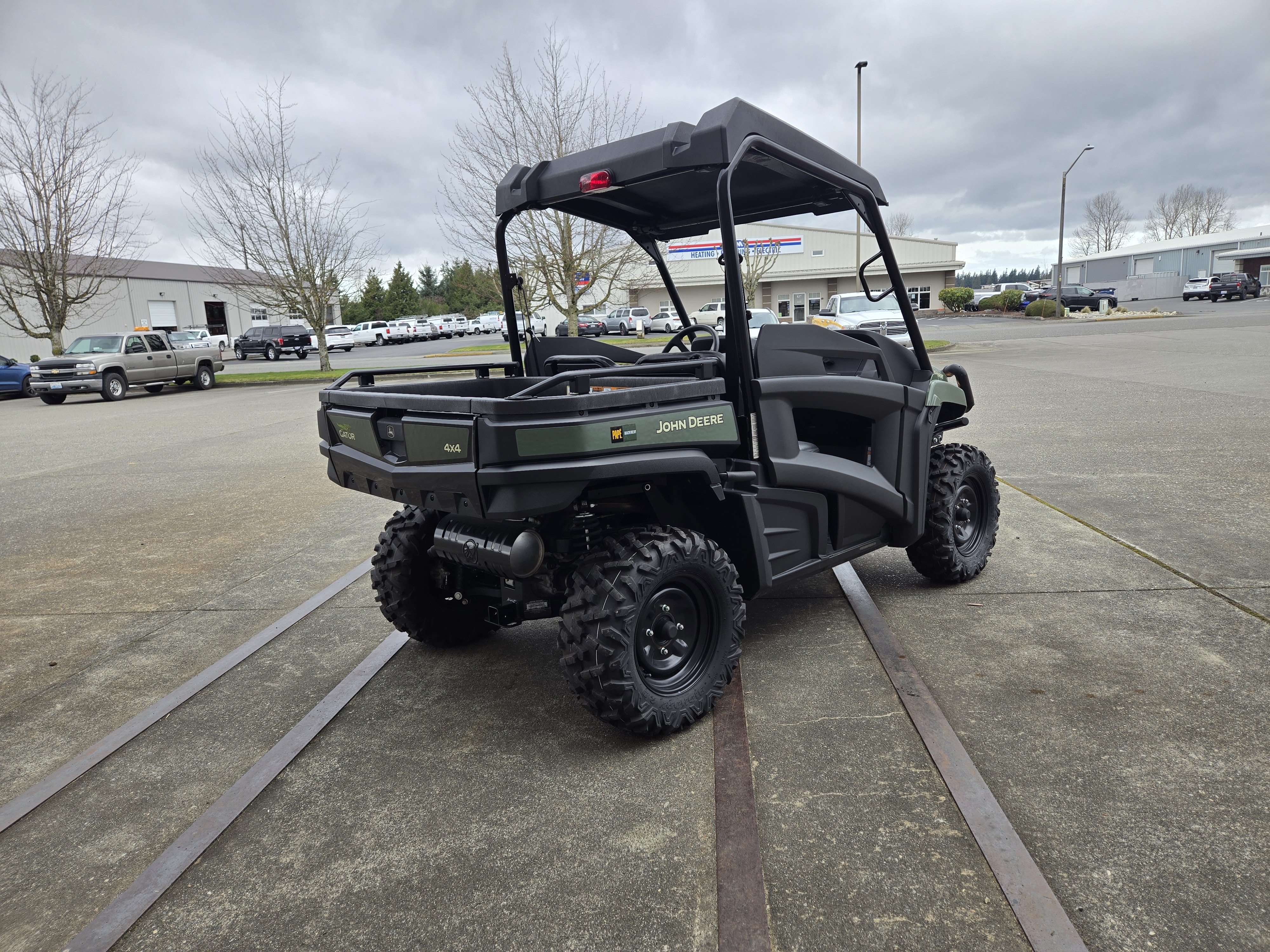2023 John Deere 590E