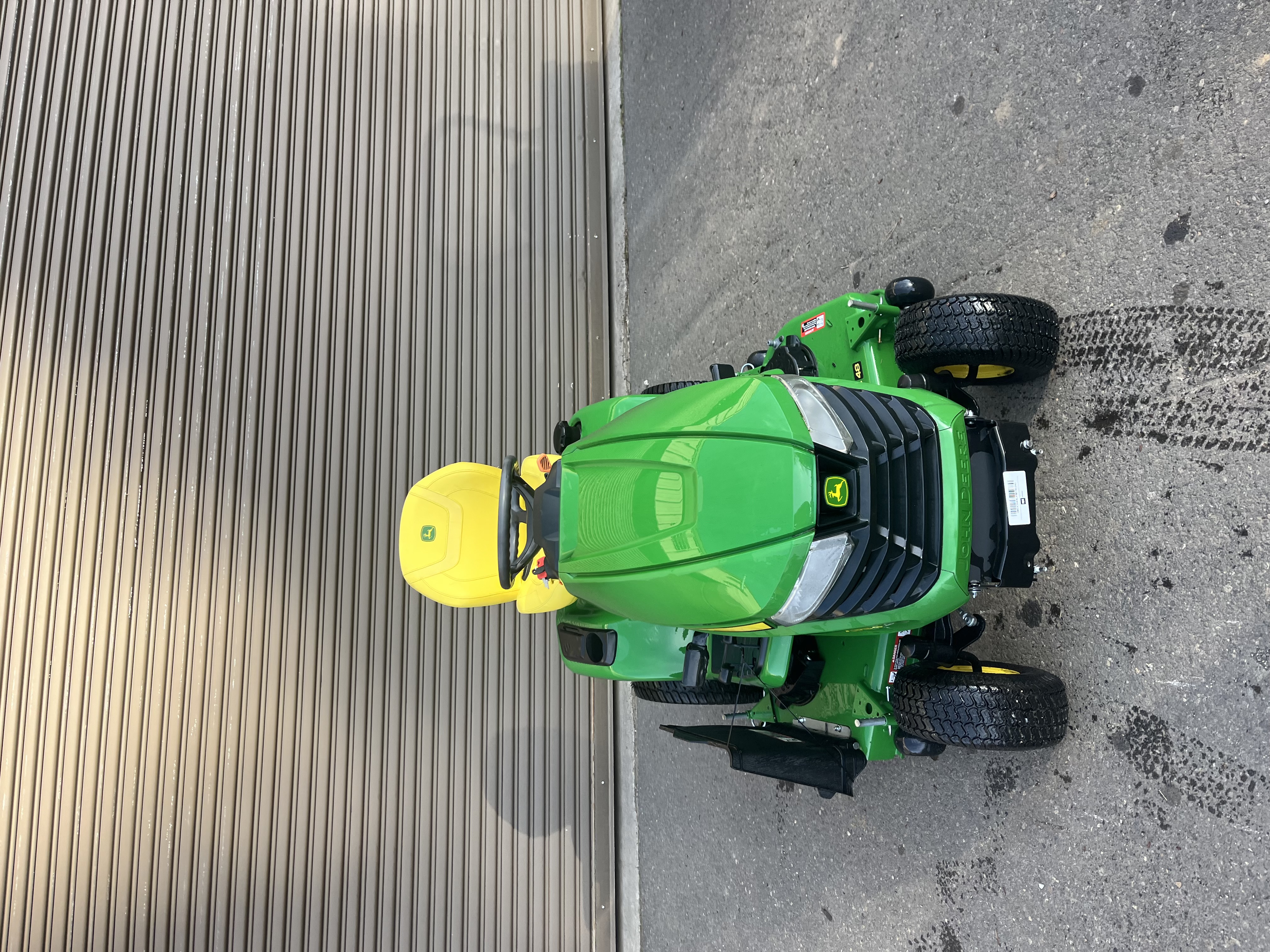 2023 John Deere X384