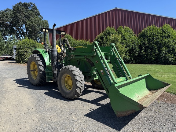 2020 John Deere 6120M
