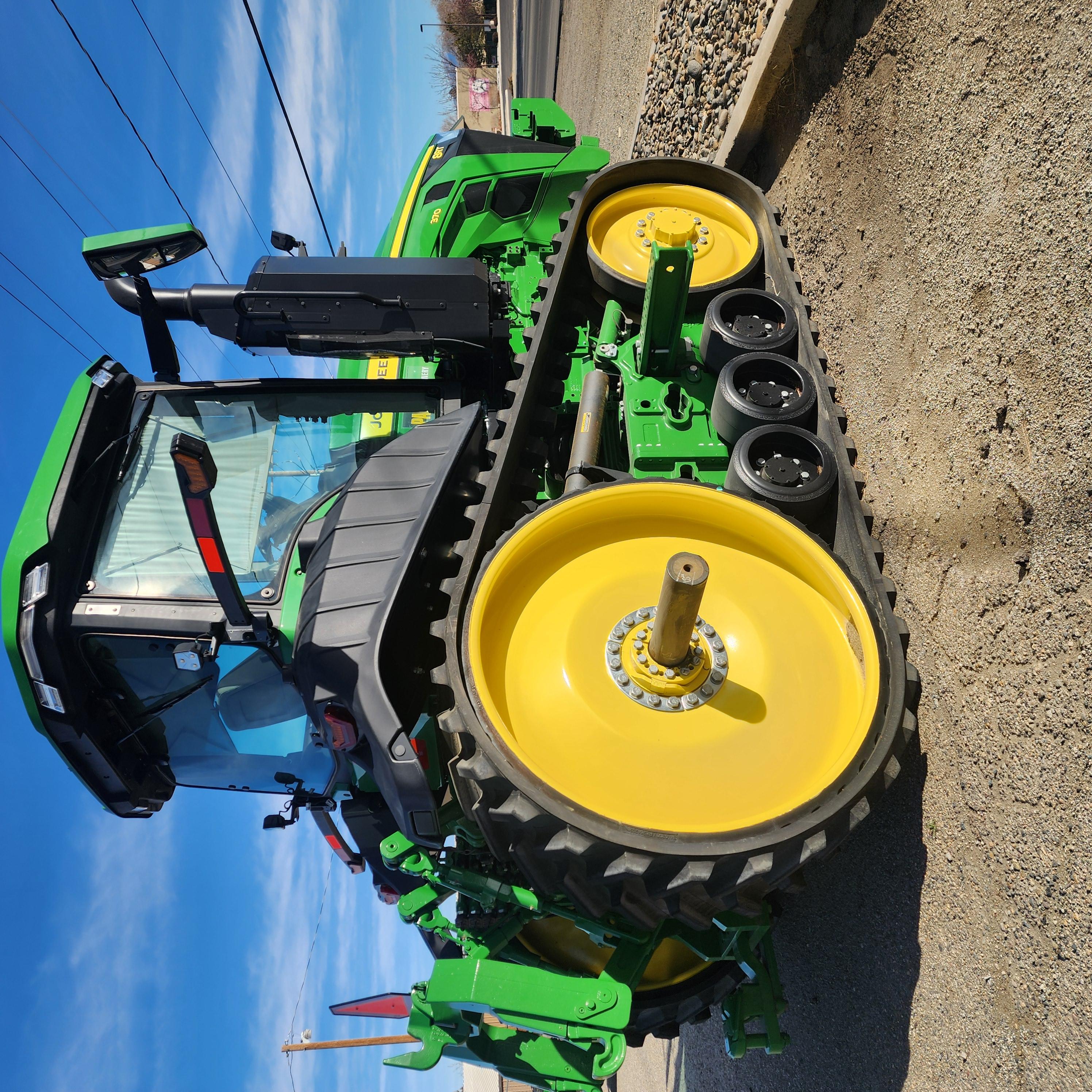 2024 John Deere 8RT370