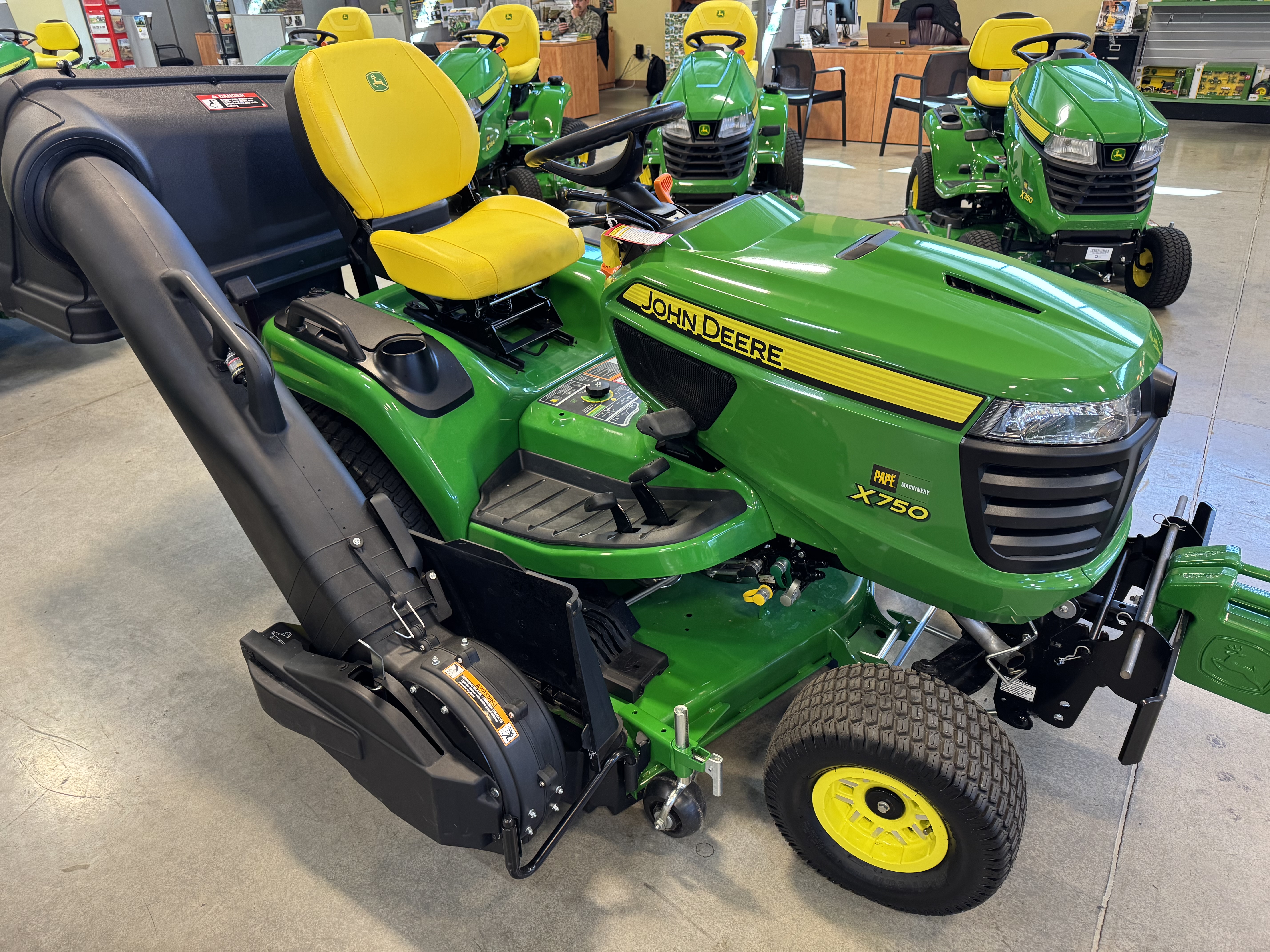 2025 John Deere X750