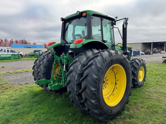 2019 John Deere 6145M