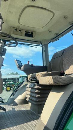 2015 John Deere 7230R