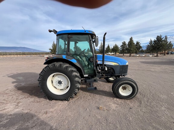 2010 New Holland TD5050