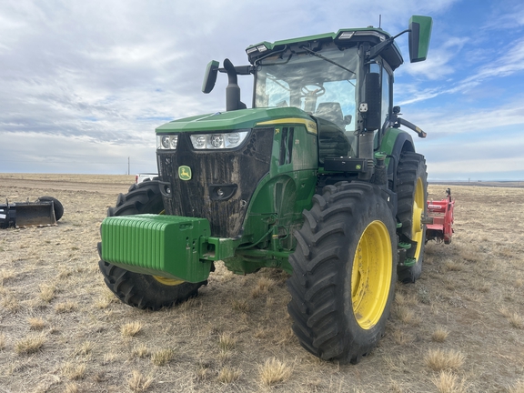 2025 John Deere 7R270