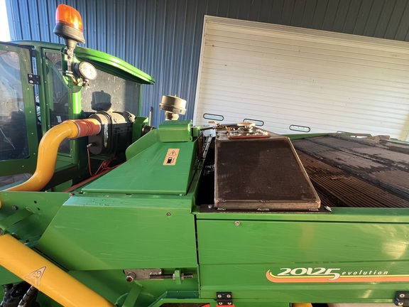 2017 Monchiero 20125