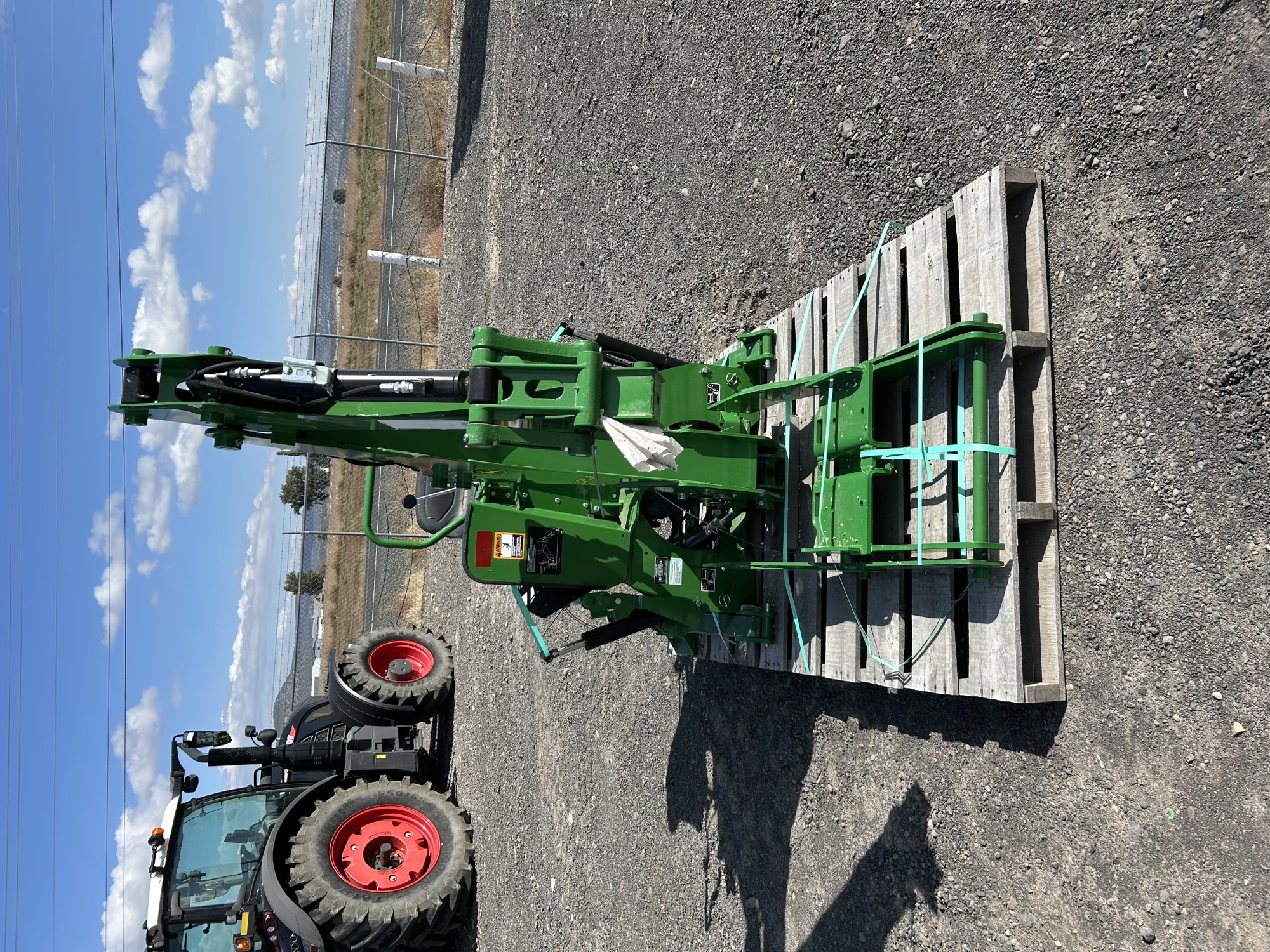 2022 John Deere 375A