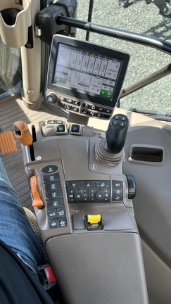 2016 John Deere 6130R