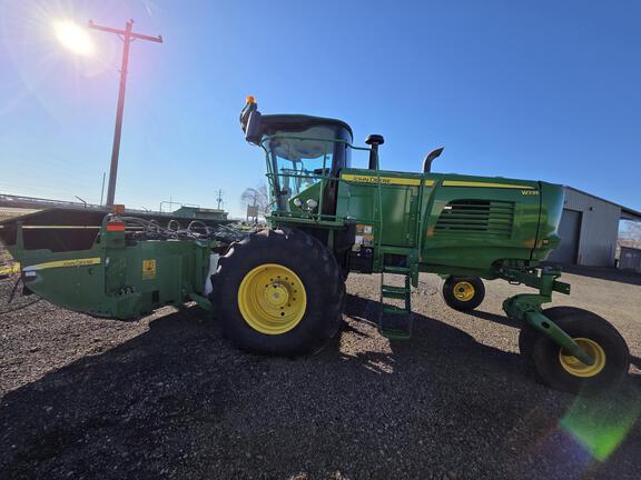 2016 John Deere W235