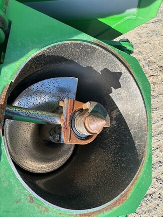 2011 Unverferth 1110