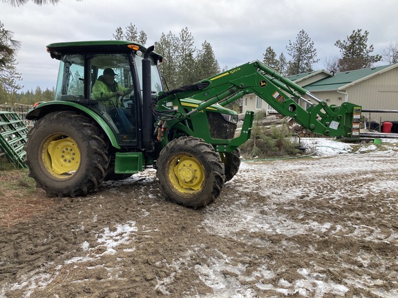 2023 John Deere 5075E