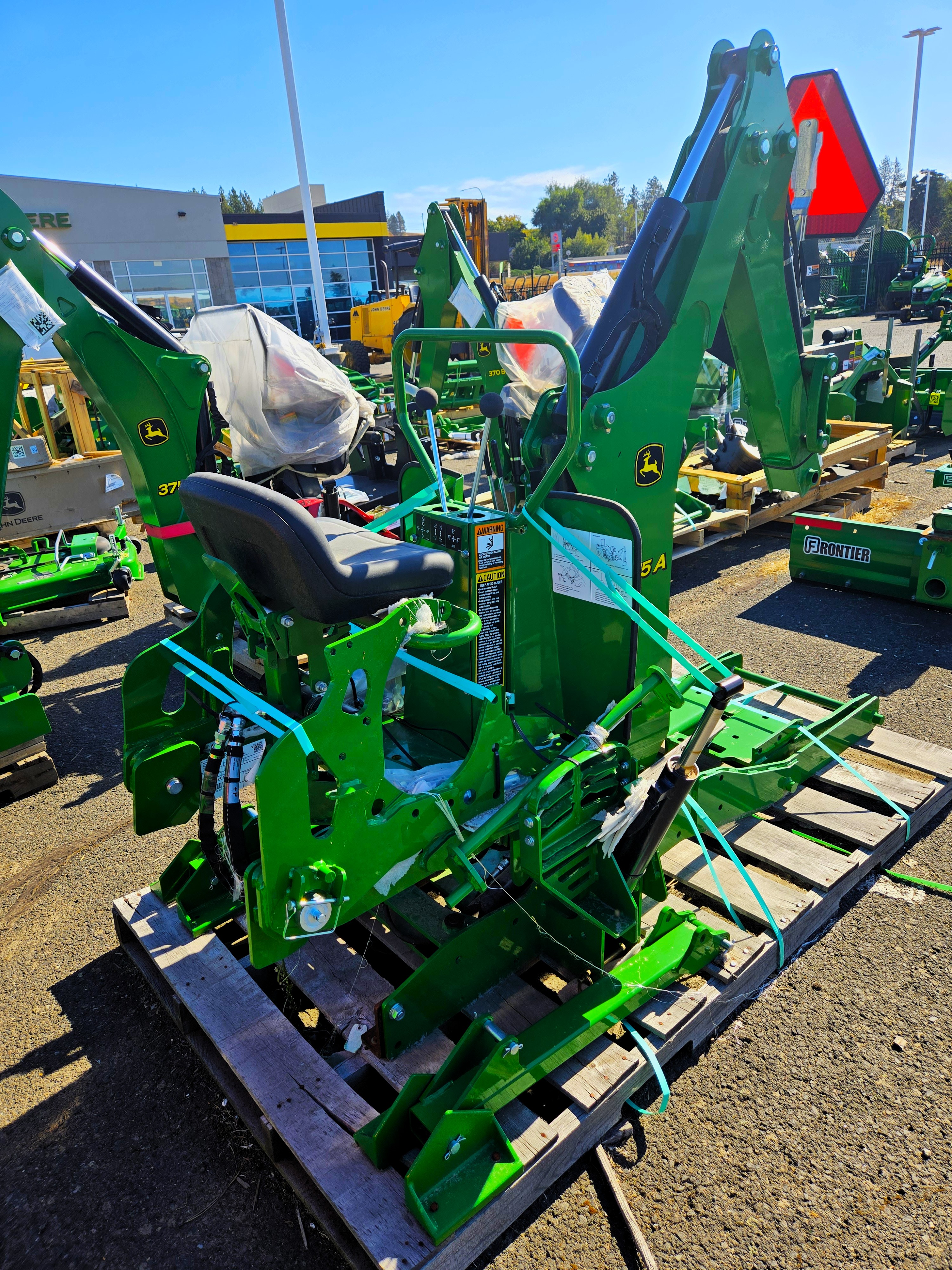 2022 John Deere 375A