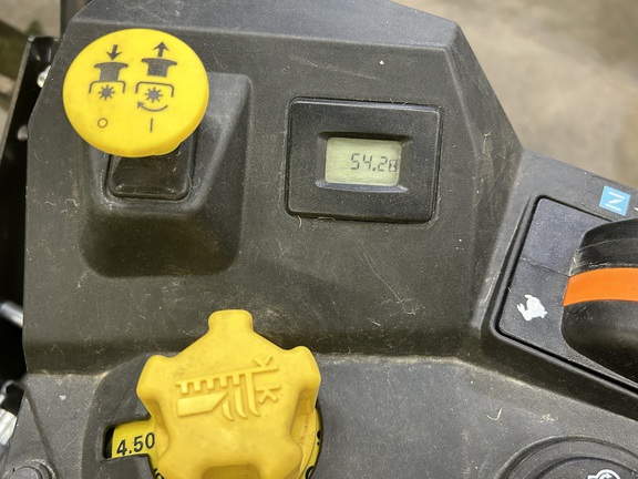 2024 John Deere Z330M