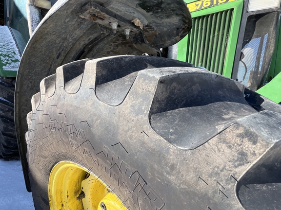 1998 John Deere 7610